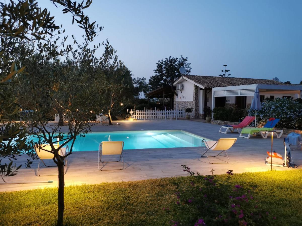 Villa Hibiscus Castellammare del Golfo Esterno foto