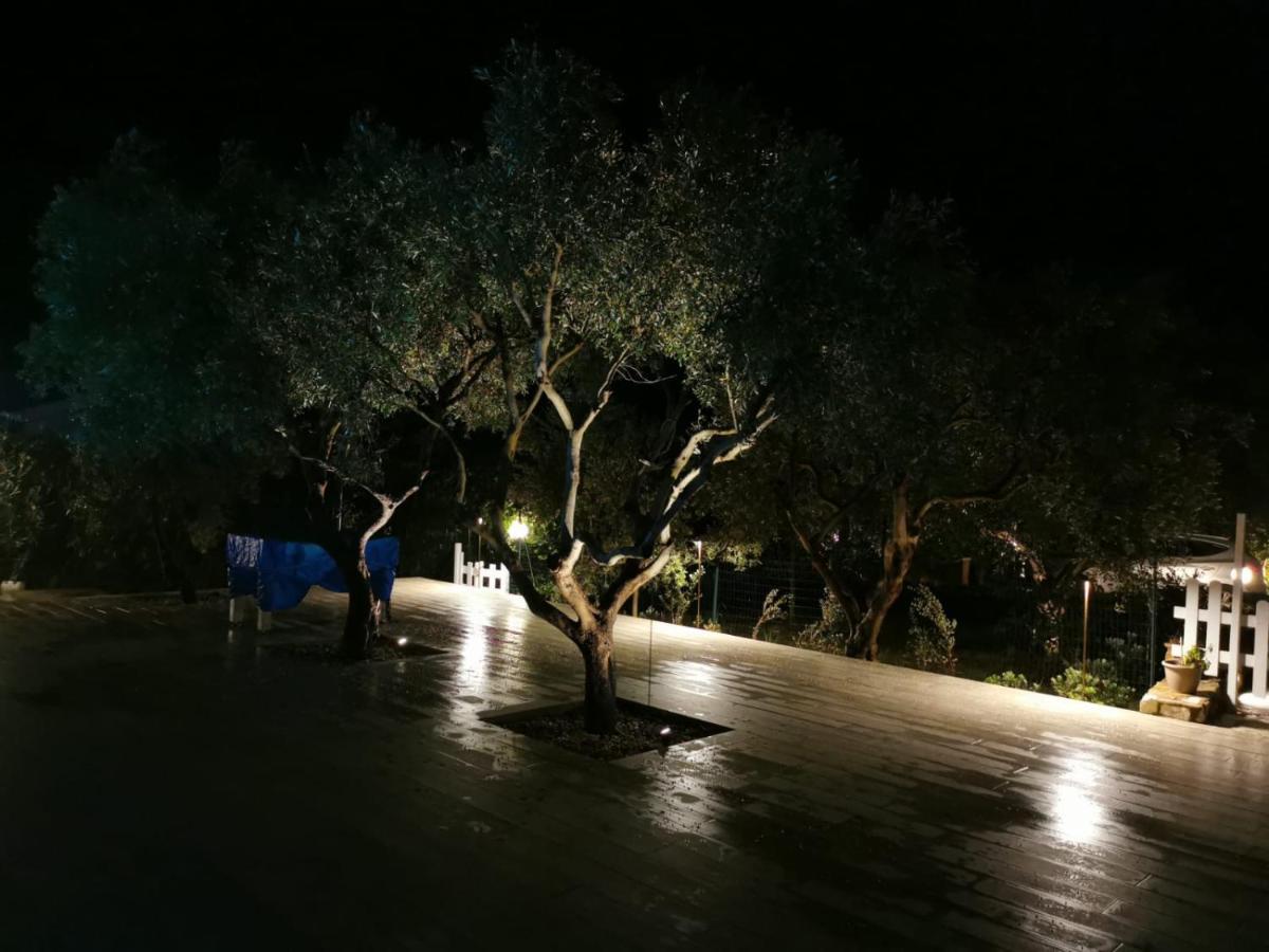 Villa Hibiscus Castellammare del Golfo Esterno foto