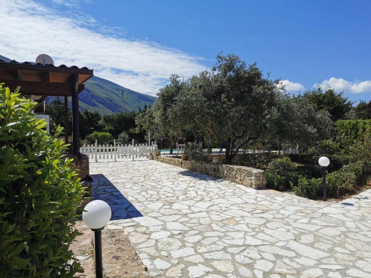 Villa Hibiscus Castellammare del Golfo Esterno foto