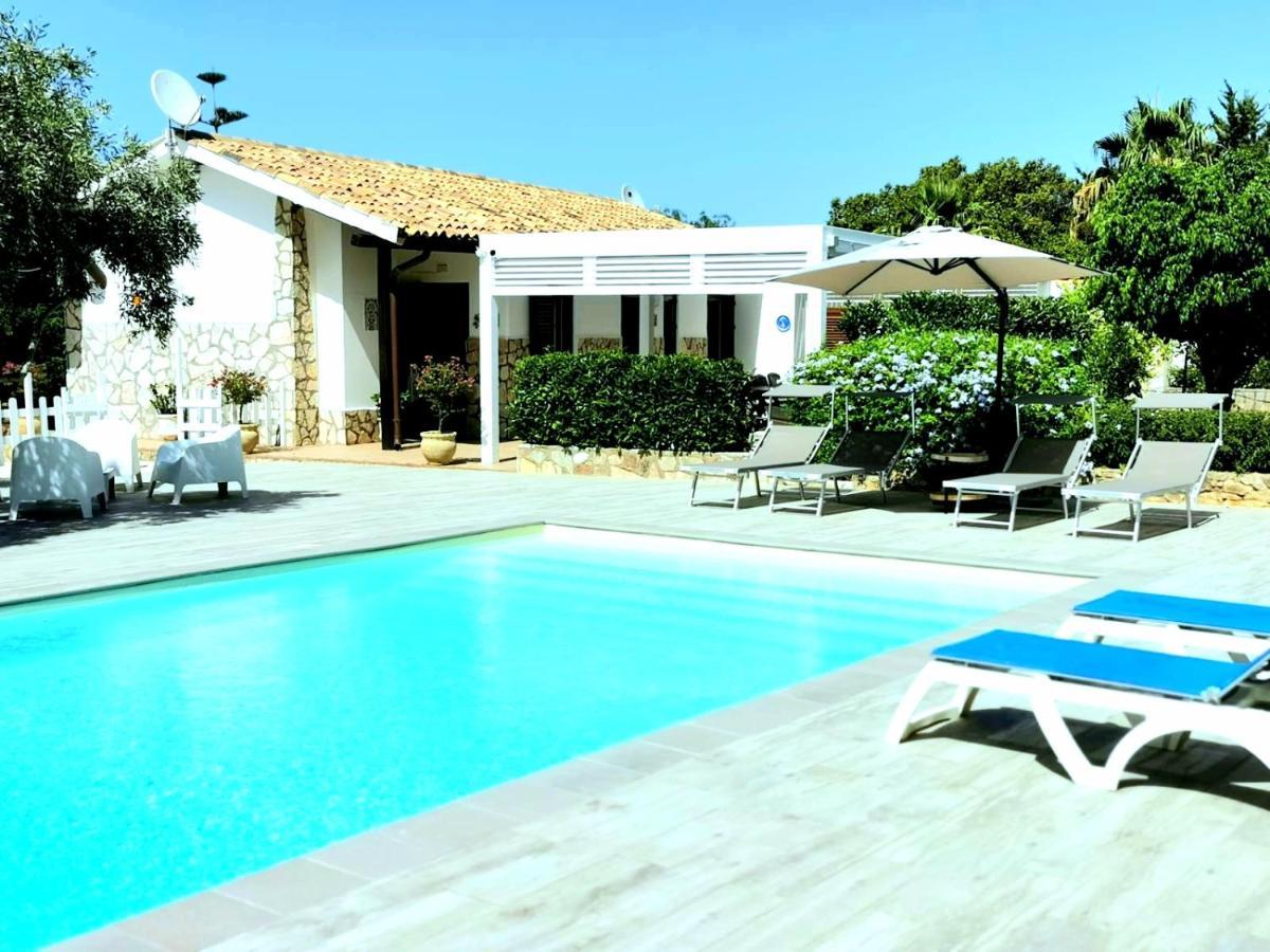 Villa Hibiscus Castellammare del Golfo Esterno foto