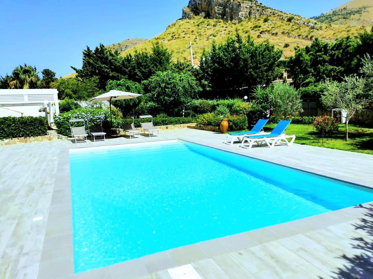 Villa Hibiscus Castellammare del Golfo Esterno foto