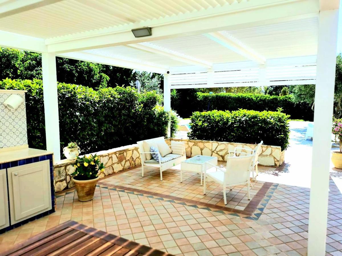 Villa Hibiscus Castellammare del Golfo Esterno foto