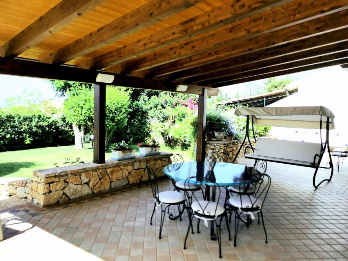 Villa Hibiscus Castellammare del Golfo Esterno foto